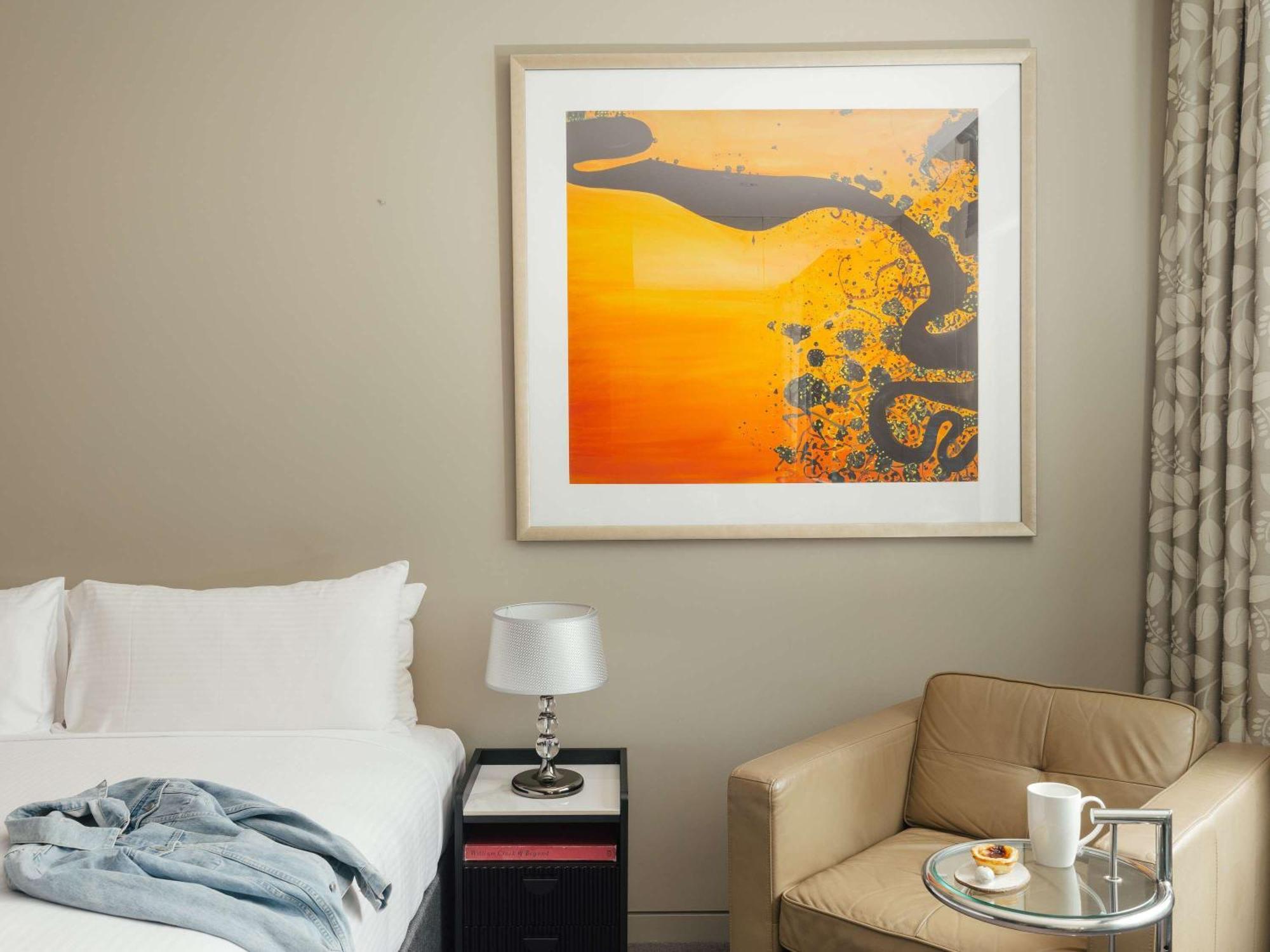 The Olsen Melbourne Art Series Bagian luar foto A painting by the artist